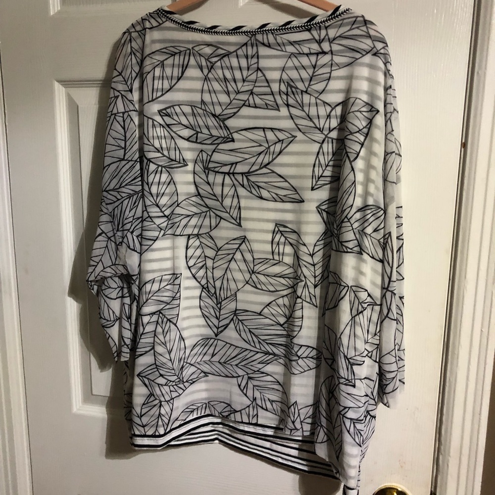 Ruby Rd. Blouse - Picture 2 of 6